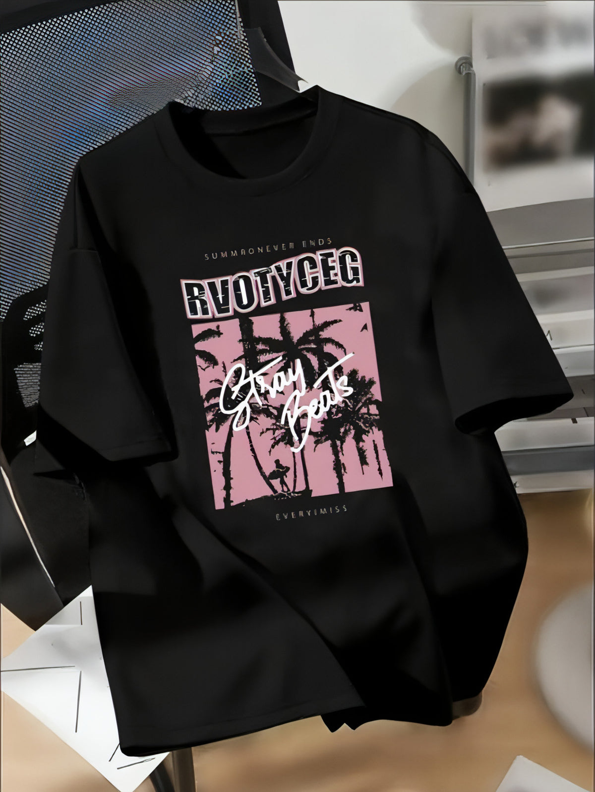 Oversized Streetwear T-Shirt with Palm Tree Print